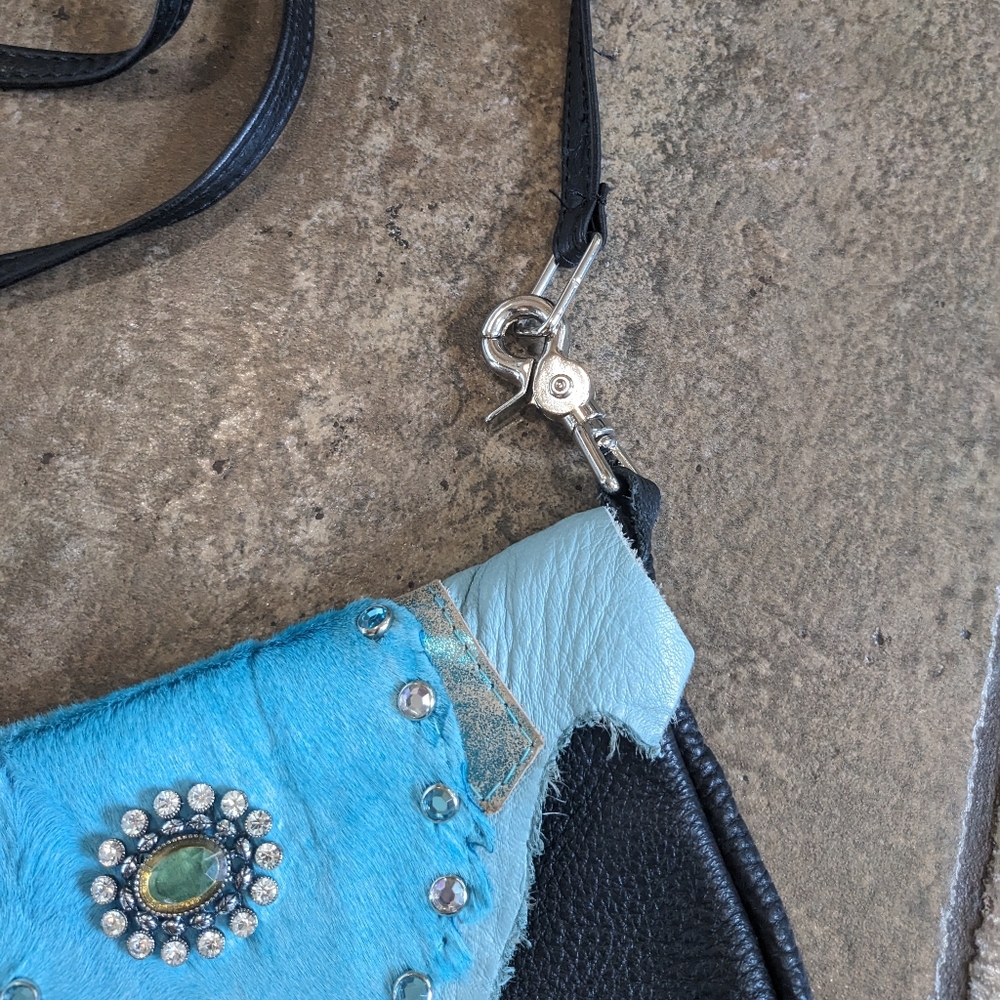 Vintage Avant Garde Stagecoach Western  Leather Crossbody Bag Turquoise & Black - Picture 9 of 14